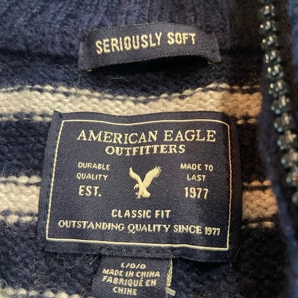 American Eagle Outfitters Classic Fit Blue and White Half Zip Sweater Size Large - Picture 2 of 4